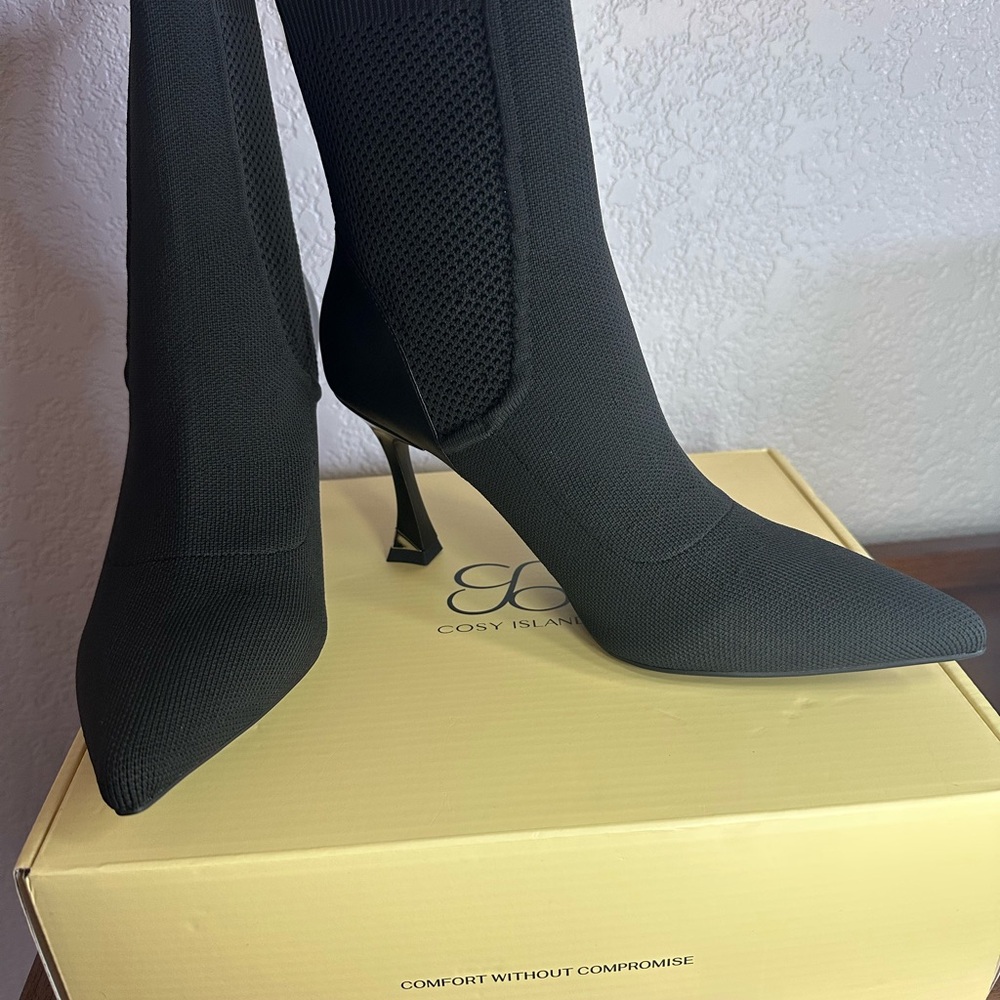 Cosy Island SleekKnit Pointed Toe Sock Ankle Boots - Picture 5 of 10